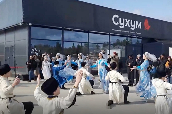 Авиасообщение между Россией и Абхазией начнется с 1 мая