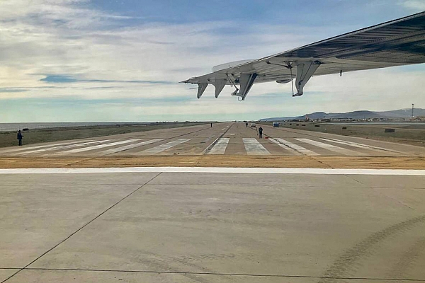 В аэропорту Певек завершена реконструкция взлетно-посадочной полосы